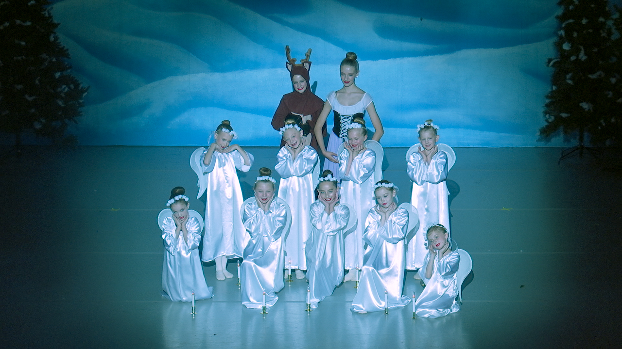 snow queen performance blue